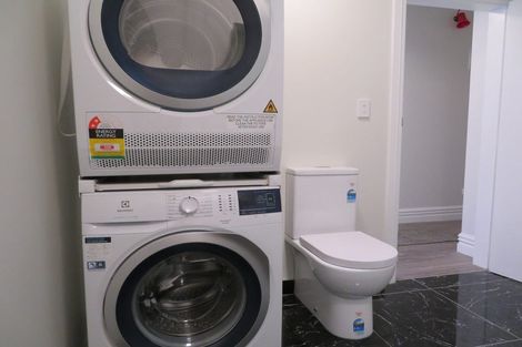 Photo of property in 2 Telford Terrace, Oriental Bay, Wellington, 6011