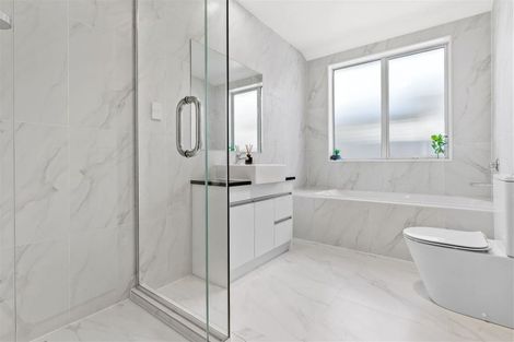 Photo of property in 9 Toropapa Close, Takanini, 2110