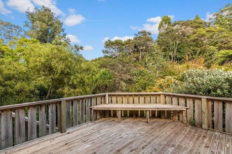 Photo of property in 18 Stallard Place, Glen Eden, Auckland, 0602