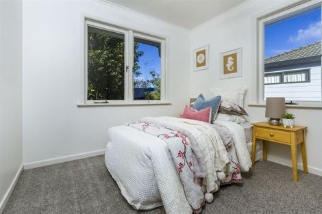 Photo of property in 1/36 Lyttelton Avenue, Forrest Hill, Auckland, 0620