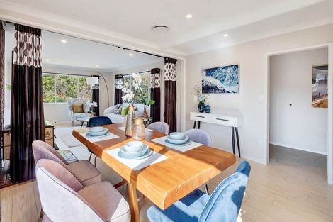 Photo of property in 5 Solar Road, Glen Eden, Auckland, 0602