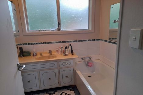 Photo of property in 23 Glamorgan Drive, Torbay, Auckland, 0630