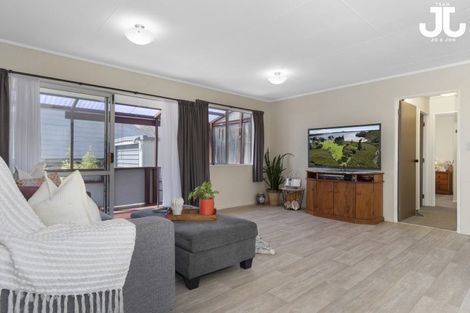 Photo of property in 38b Kaitemako Road, Welcome Bay, Tauranga, 3112