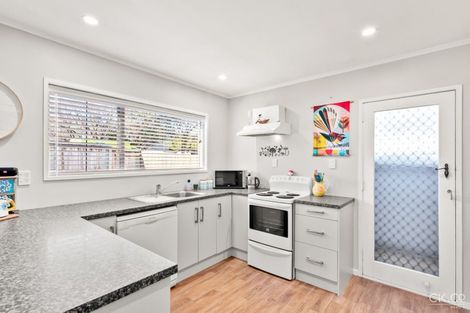 Photo of property in 43a Ludlam Crescent, Woburn, Lower Hutt, 5010