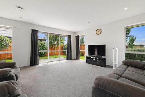 Photo of property in 28 Granite Drive, Rolleston, 7614