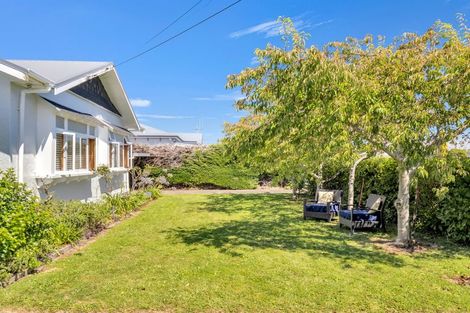 Photo of property in 13 Ross Street, Marton, 4710