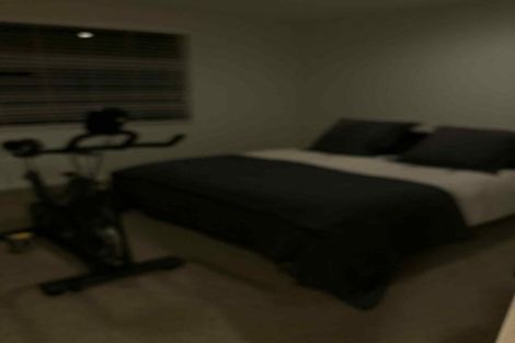 Photo of property in 2/81 Knights Road, Rothesay Bay, Auckland, 0630