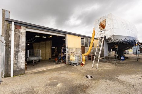 Photo of property in 1-2 Seagull Place, Whitby, Porirua, 5024