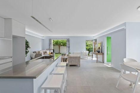 Photo of property in 64 Hewitts Road, Merivale, Christchurch, 8014
