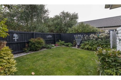 Photo of property in 4/16 Belfast Road, Belfast, Christchurch, 8051