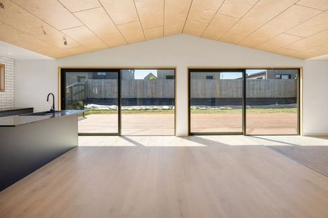 Photo of property in 41 Mount Linton Avenue, Wanaka, 9305