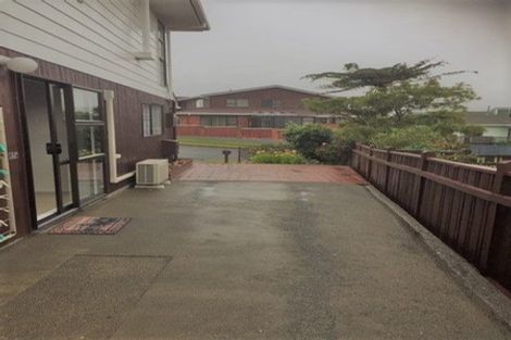 Photo of property in 87 Victory Crescent, Tawa, Wellington, 5028