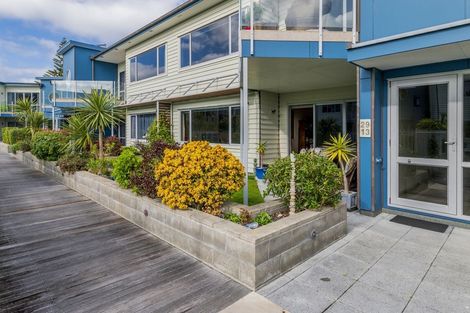 Photo of property in 4-u13 Seaview Road, Paraparaumu Beach, Paraparaumu, 5032