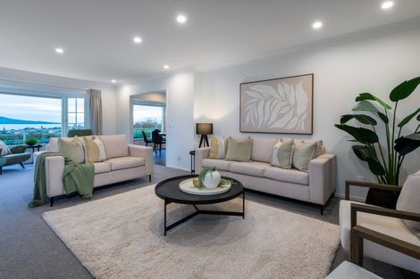 Photo of property in 107 East Coast Road, Castor Bay, Auckland, 0620