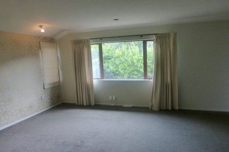 Photo of property in 69 San Marino Drive West, Henderson, Auckland, 0612