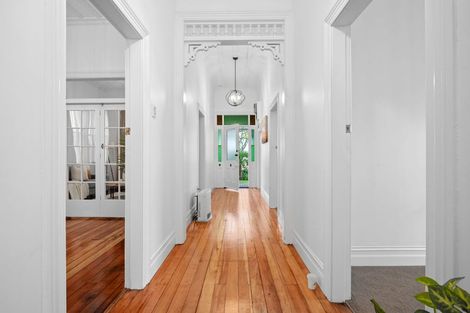 Photo of property in 6 Johnson Street, Dinsdale, Hamilton, 3204