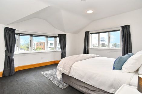 Photo of property in 4 Whitmore Street, Edgeware, Christchurch, 8013