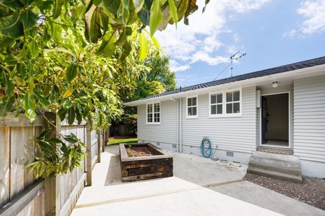Photo of property in 4 Chilton Grove, Hokowhitu, Palmerston North, 4410