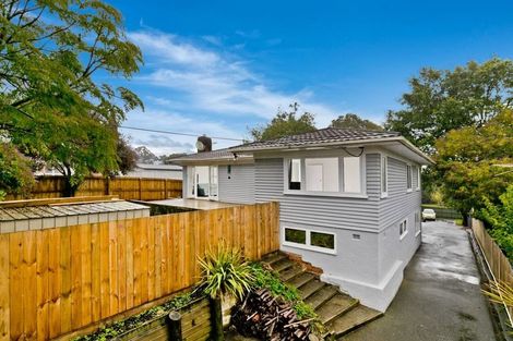 Photo of property in 123 Millbrook Road, Sunnyvale, Auckland, 0612
