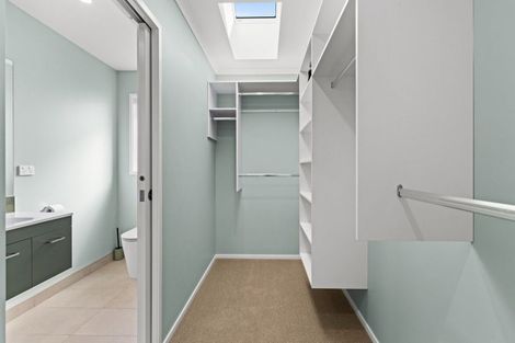 Photo of property in 11 Tutira Place, Poraiti, 4112