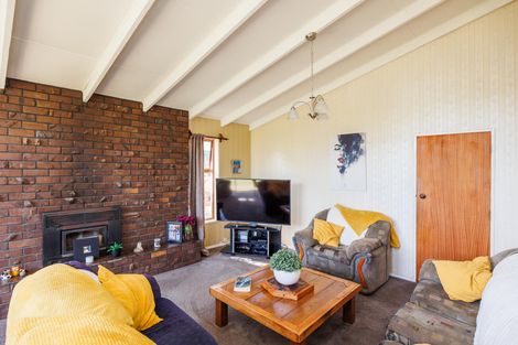 Photo of property in 3 Rangeview Place, Feilding, 4702