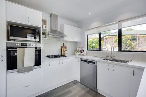 Photo of property in 12 Governor Grey Road, Snells Beach, 0920