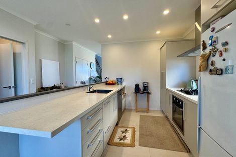 Photo of property in 62 Matairangi Avenue, Totara Heights, Auckland, 2105