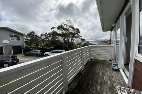 Photo of property in 15f1 Bloomsbury Grove, Newlands, Wellington, 6037