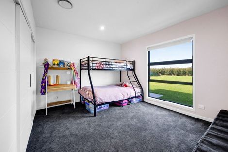 Photo of property in 66d Flint Road, Stratford, 4332