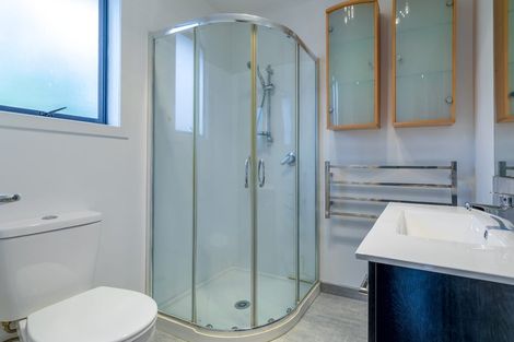 Photo of property in 12 Taipari Road, Te Atatu Peninsula, Auckland, 0610