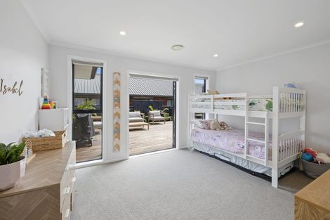 Photo of property in 304 Mangorei Road, Merrilands, New Plymouth, 4312