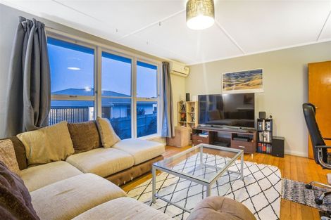 Photo of property in 67 Pikarere Street, Titahi Bay, Porirua, 5022