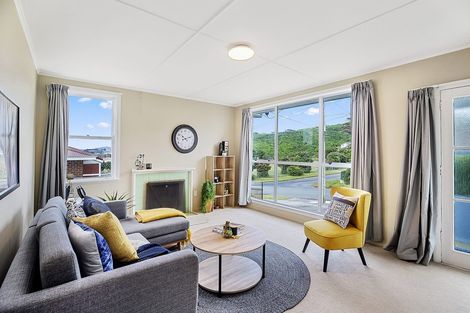 Photo of property in 43 Piko Street, Titahi Bay, Porirua, 5022
