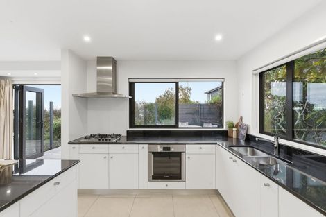 Photo of property in 39 Santa Maria Avenue, Mount Pleasant, Christchurch, 8081