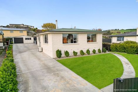 Photo of property in 2 Dale Crescent, East Gore, Gore, 9710