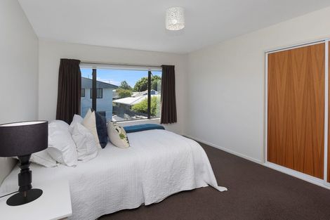 Photo of property in 16 Coniston Avenue, Ilam, Christchurch, 8041