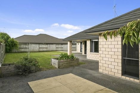 Photo of property in 23 Norfolk Drive, Cambridge, 3434