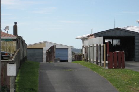 Photo of property in 47 Lee Street, Castlecliff, Whanganui, 4501