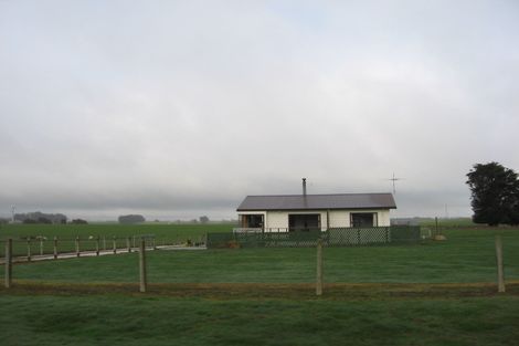 Photo of property in 75 Woodlands Cemetery Road, Woodlands, Invercargill, 9871