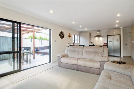 Photo of property in 3 Galora Close, Flat Bush, Auckland, 2019