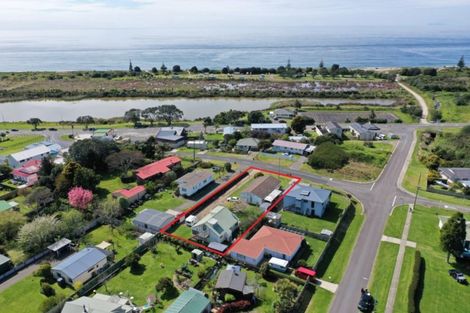 Photo of property in 23 Heale Street, Matata, 3194