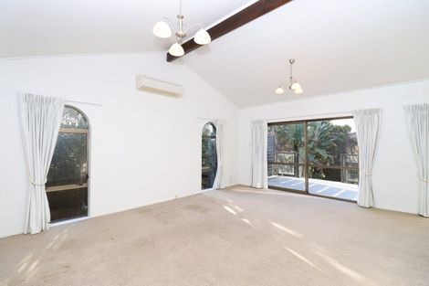 Photo of property in 8 Raddock Place, Farm Cove, Auckland, 2012