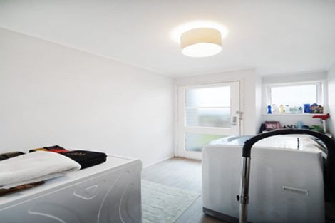 Photo of property in 591 Massey Road, Mangere, Auckland, 2022