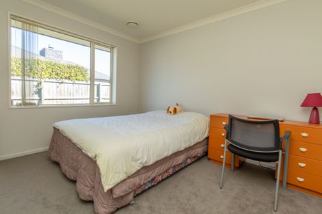 Photo of property in 53 Rolleston Drive, Rolleston, 7614