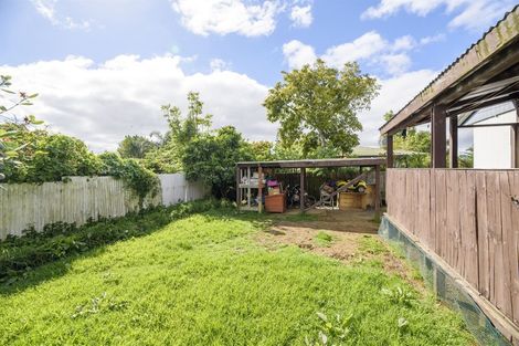 Photo of property in 12 Cameron Place, Ranui, Auckland, 0612