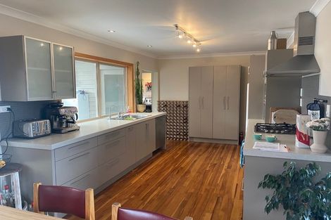 Photo of property in 10 Portal Crescent, Beerescourt, Hamilton, 3200