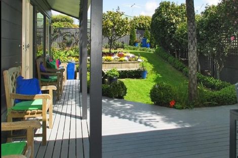 Photo of property in 6 Doon Grove, Papakowhai, Porirua, 5024