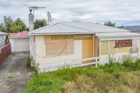 Photo of property in 30 Bledisloe Street, Levin, 5510