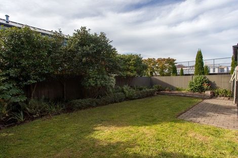 Photo of property in 2/24 Creyke Road, Ilam, Christchurch, 8041