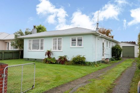 Photo of property in 43 Barraud Street, Dannevirke, 4930